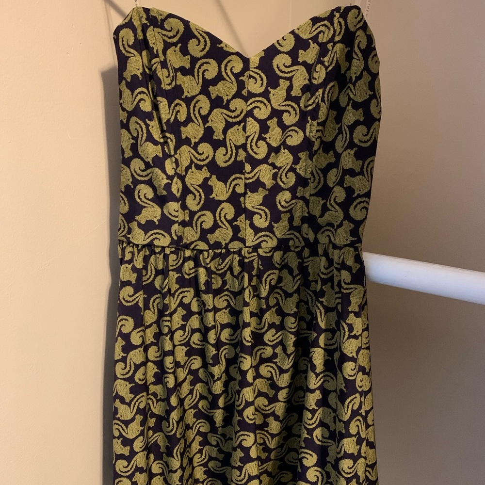 Strapless squirrel dress.